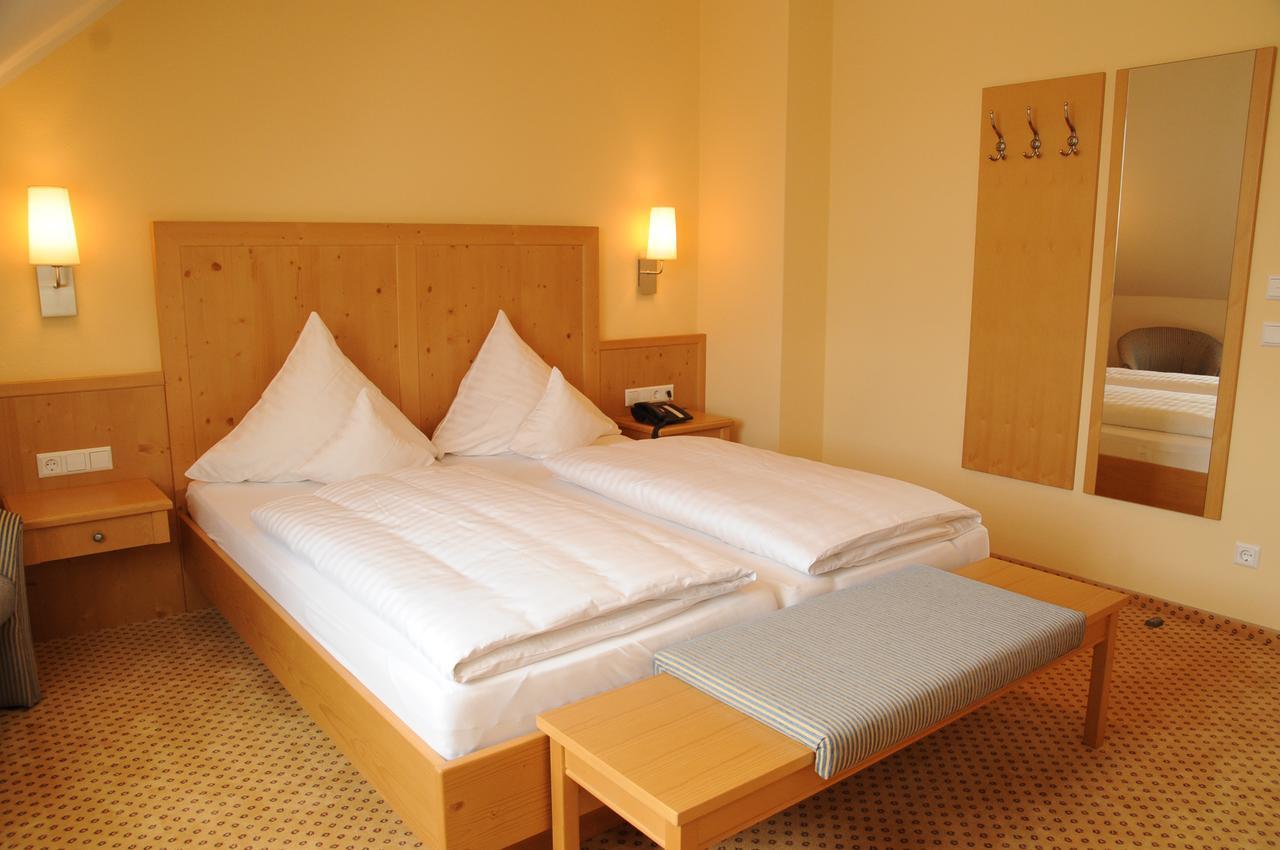 Beierleins Hotel & Catering Gmbh Reichenbach  Extérieur photo